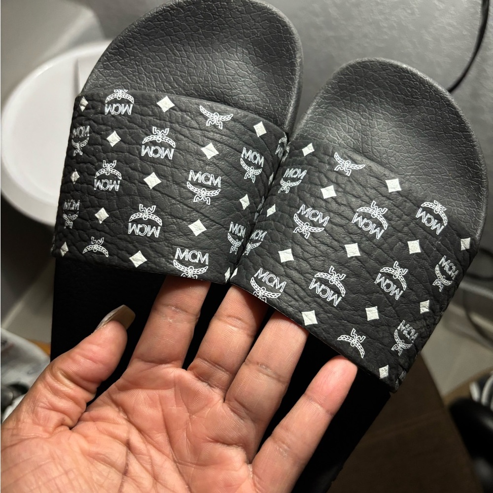 MCM Logo Group Slide - Black and White